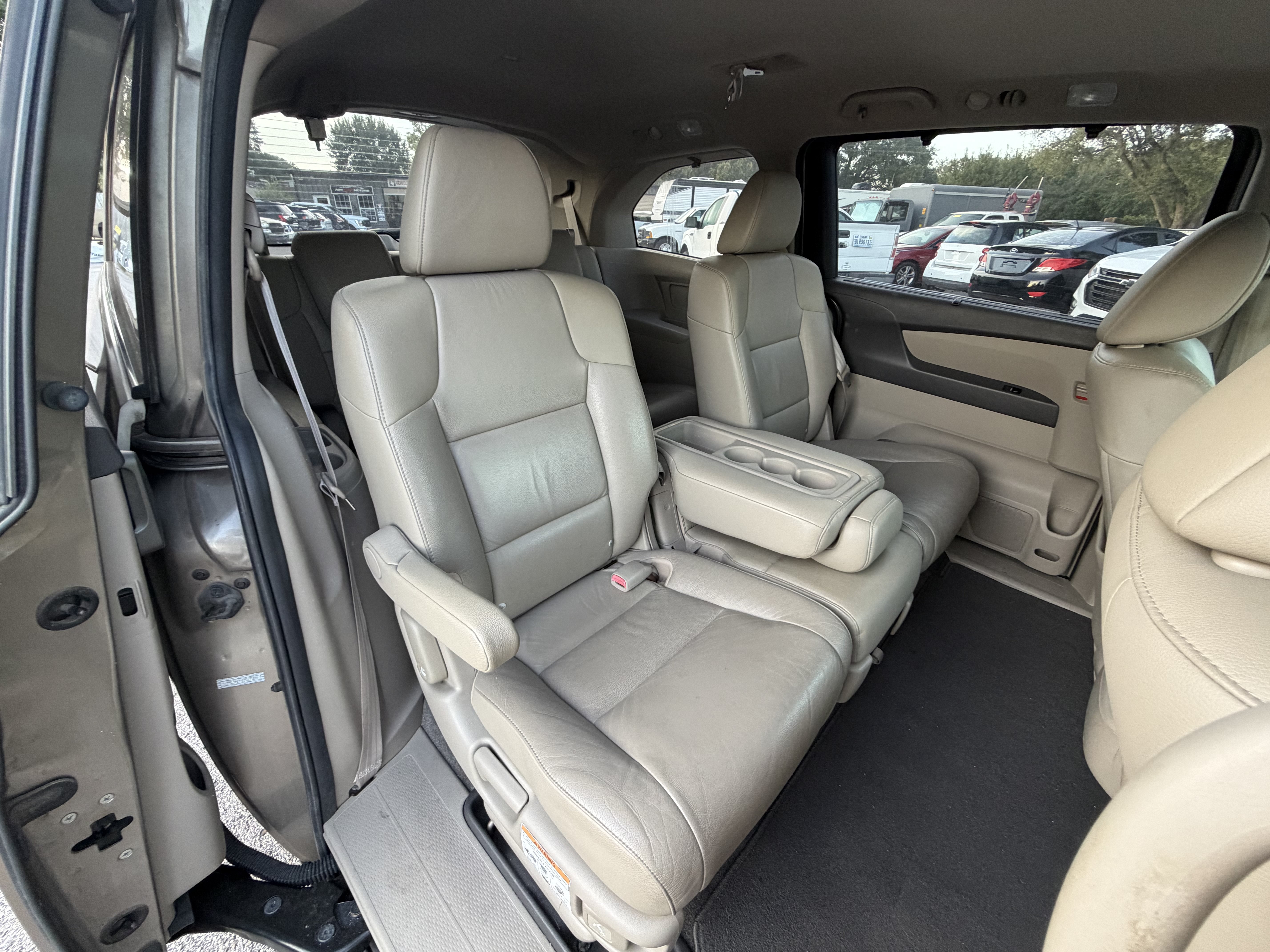 Used 2011 Honda Odyssey EX-L image 27