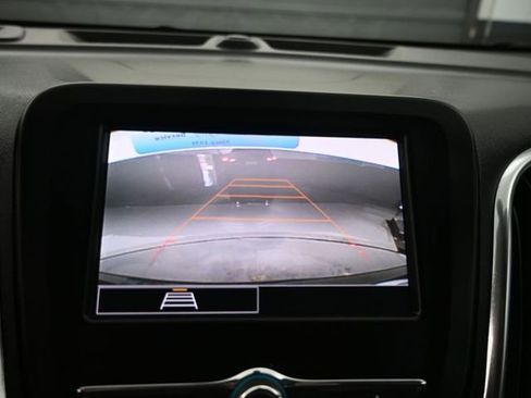 Used 2024 Chevrolet Equinox LT image 20