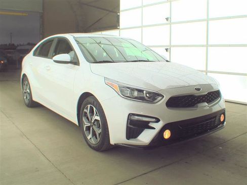 Used 2021 Kia Forte LXS FWD image 4