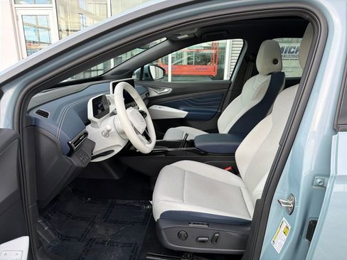 Used 2023 Volkswagen ID.4 Pro S image 11