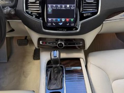 Used 2016 Volvo XC90 T6 Momentum AWD/4WD image 15