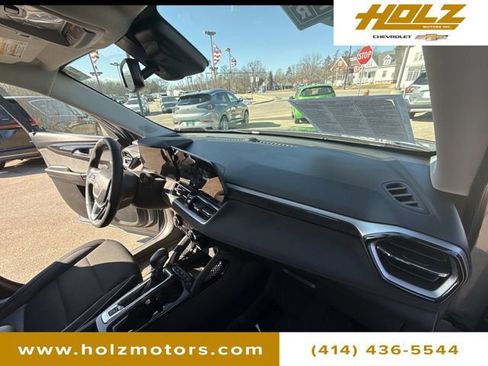 Certified 2024 Chevrolet TrailBlazer LT w/ Convenience Package image 28