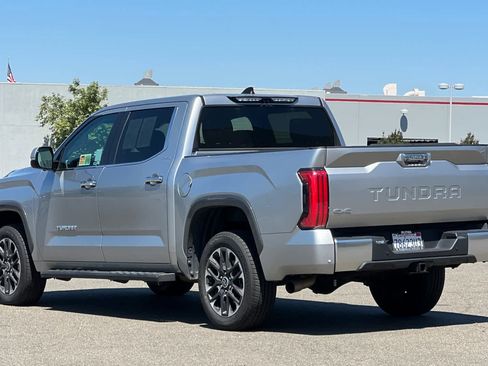Used 2023 Toyota Tundra Limited AWD/4WD image 7