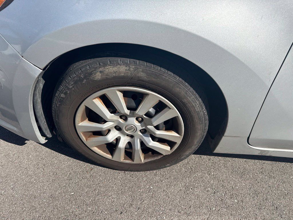 Used 2016 Nissan Altima 2.5 S w/ Power Driver Seat Package FWD image 14