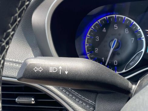 New 2027 Chrysler Pacifica Select FWD image 30