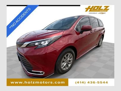 Used 2024 Toyota Sienna XLE