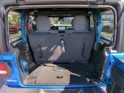 Used 2024 Jeep Wrangler Sport S image 14