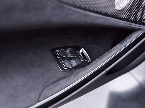 Used 2026 McLaren Artura RWD image 52
