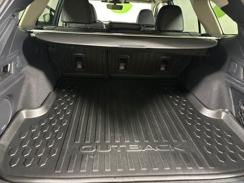 Certified 2025 Subaru Outback Limited w/ Popular Package #2 image 13