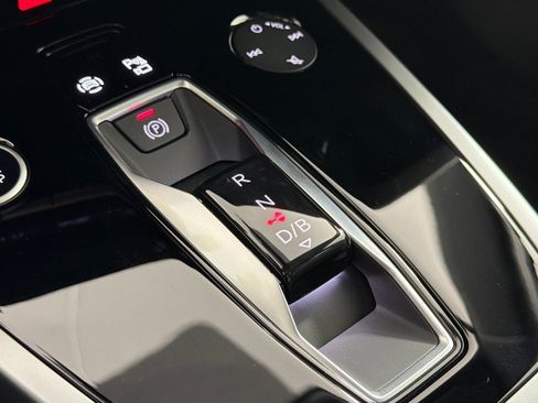 New 2026 Audi Q4 e-tron Premium AWD/4WD image 21