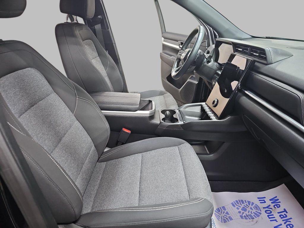Certified 2025 GMC Terrain Elevation w/ Black Edition AWD/4WD image 13