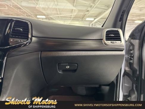 Used 2020 Jeep Grand Cherokee Altitude AWD/4WD image 47