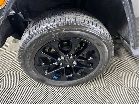 Used 2022 Jeep Wrangler Unlimited Sahara w/ Cold Weather Group image 9