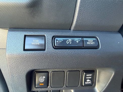 Used 2023 Nissan Frontier PRO-4X w/ Pro-4X Premium Package image 34