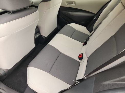 Used 2025 Toyota Corolla LE FWD image 19