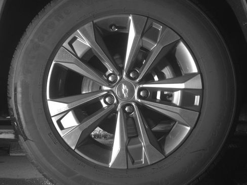 Used 2025 Chevrolet Equinox LT image 10