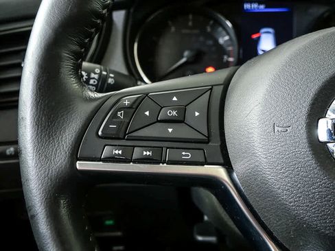 Used 2019 Nissan Rogue Sport SV w/ All-Weather Package FWD image 12