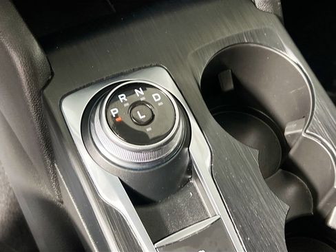 Used 2025 Ford Escape Active AWD/4WD image 17