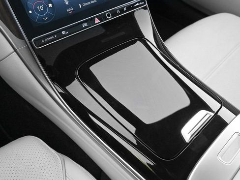 Used 2025 Mercedes-Benz C 300 C 300 image 31