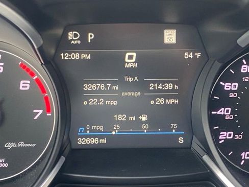 Used 2023 Alfa Romeo Stelvio Veloce image 25