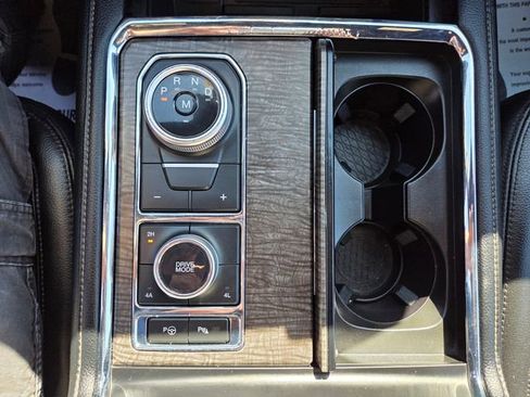 Used 2021 Ford Expedition Limited AWD/4WD image 31