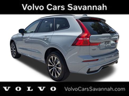New 2025 Volvo XC60 B5 Core w/ Climate Package image 7