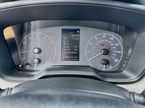 Used 2023 Toyota Corolla LE FWD image 12