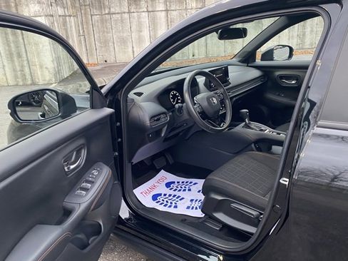 Certified 2024 Honda HR-V Sport image 19