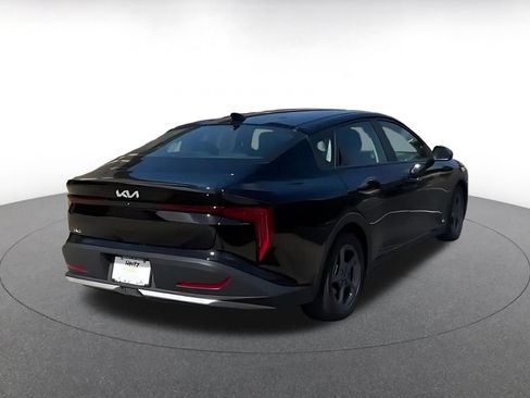 Used 2025 Kia K4 FWD image 12
