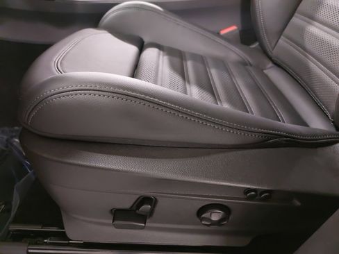 New 2025 Alfa Romeo Stelvio Sprint w/ Veloce Package AWD/4WD image 30
