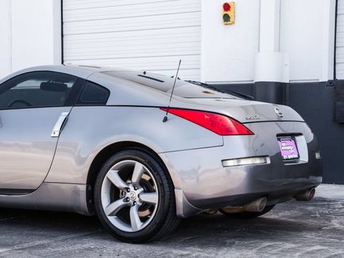 Used 2007 Nissan 350Z Enthusiast w/ Cargo Convenience Pkg RWD image 36