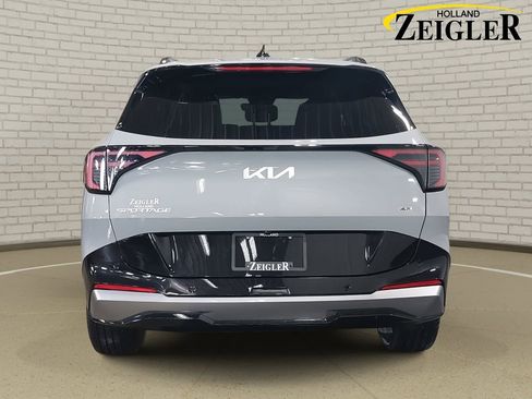 New 2026 Kia Sportage SX image 6