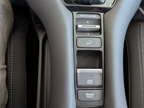 New 2026 Honda HR-V LX image 19