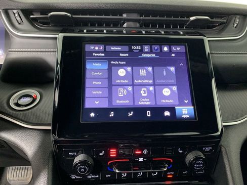 Used 2024 Jeep Grand Cherokee L Altitude image 23