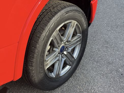 Used 2018 Ford F150 XLT w/ Equipment Group 302A Luxury image 11