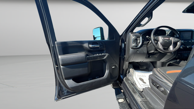 Used 2020 GMC Sierra 2500 AT4 w/ AT4 Premium Package AWD/4WD image 9