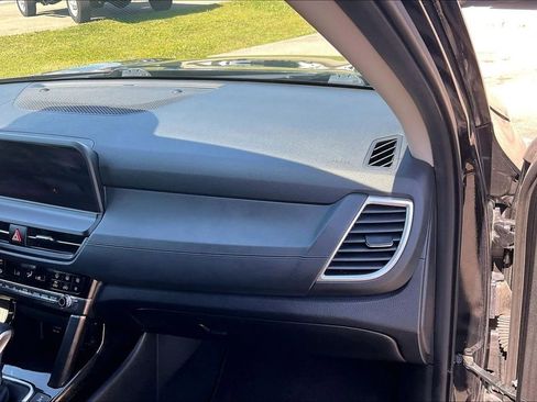 Used 2024 Kia Seltos SX w/ SX Sunroof Package AWD/4WD image 16