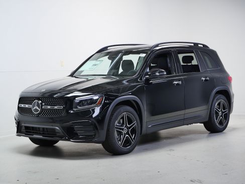 New 2026 Mercedes-Benz GLB 250 4MATIC image 4