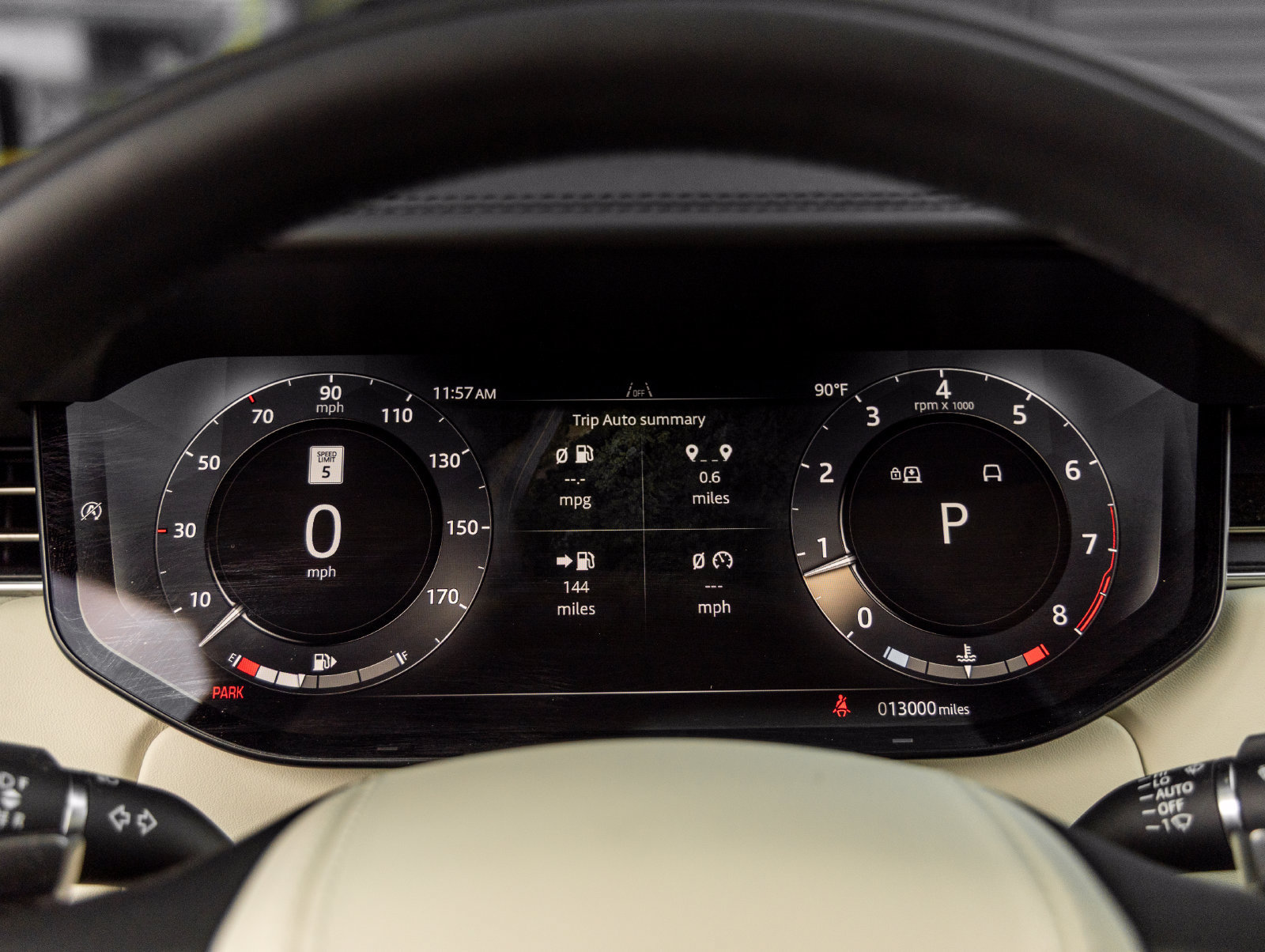 Used 2025 Land Rover Range Rover SE AWD/4WD image 27