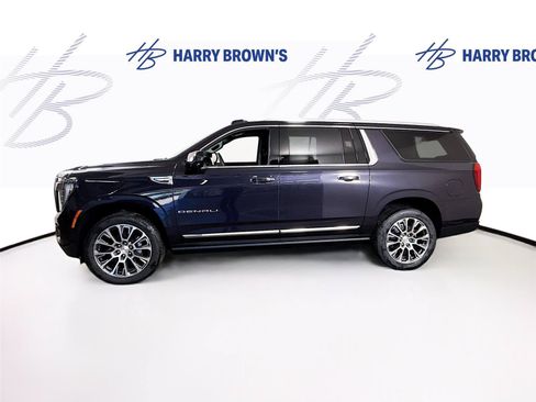 New 2026 GMC Yukon XL Denali w/ Denali Reserve Package AWD/4WD image 32