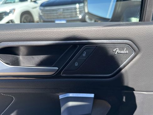 Certified 2022 Volkswagen Tiguan SEL R-Line image 19