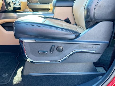 Used 2024 Ford F250 Lariat w/ Chrome Package image 9