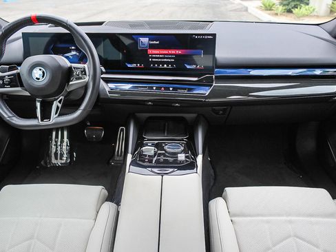 Used 2025 BMW i5 M60 image 12