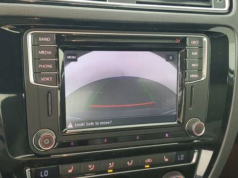 Used 2017 Volkswagen Jetta GLI image 18