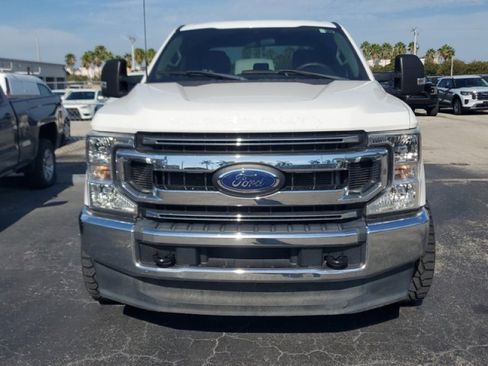 Used 2022 Ford F250 XLT AWD/4WD image 2