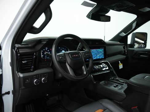 New 2026 GMC Sierra 2500 AT4 w/ AT4 Preferred Package image 28