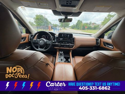 Used 2023 Nissan Pathfinder Platinum w/ Black Appearance Package FWD image 41