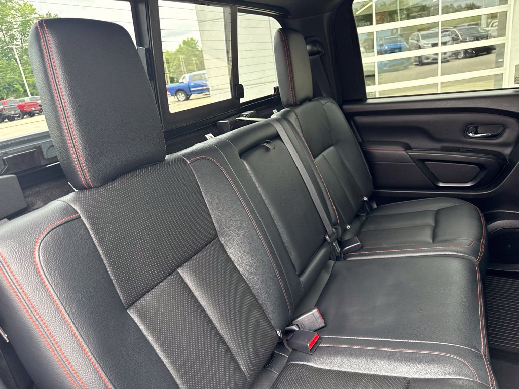 Used 2024 Nissan Titan PRO-4X w/ Pro-4x Convenience Package AWD/4WD image 37
