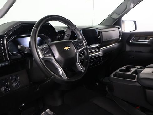 Used 2023 Chevrolet Silverado 1500 LT AWD/4WD image 23