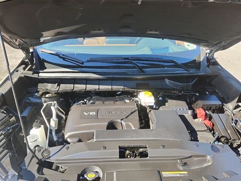 Certified 2023 Nissan Pathfinder Platinum w/ Cargo Package FWD image 31